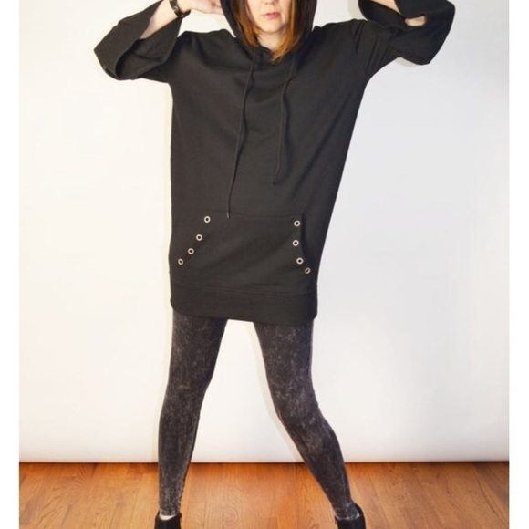 BELL sleeve hoodie with grommet pocket detailing - Picture 4 of 4